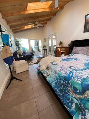 6 bedrooms, iron/ironing board, WiFi, bed sheets