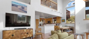 Enchanting adobe manor on 2 tranquil acres 5 min from downtown historic Crestone