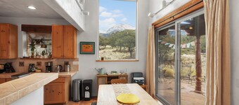 Enchanting adobe manor on 2 tranquil acres 5 min from downtown historic Crestone