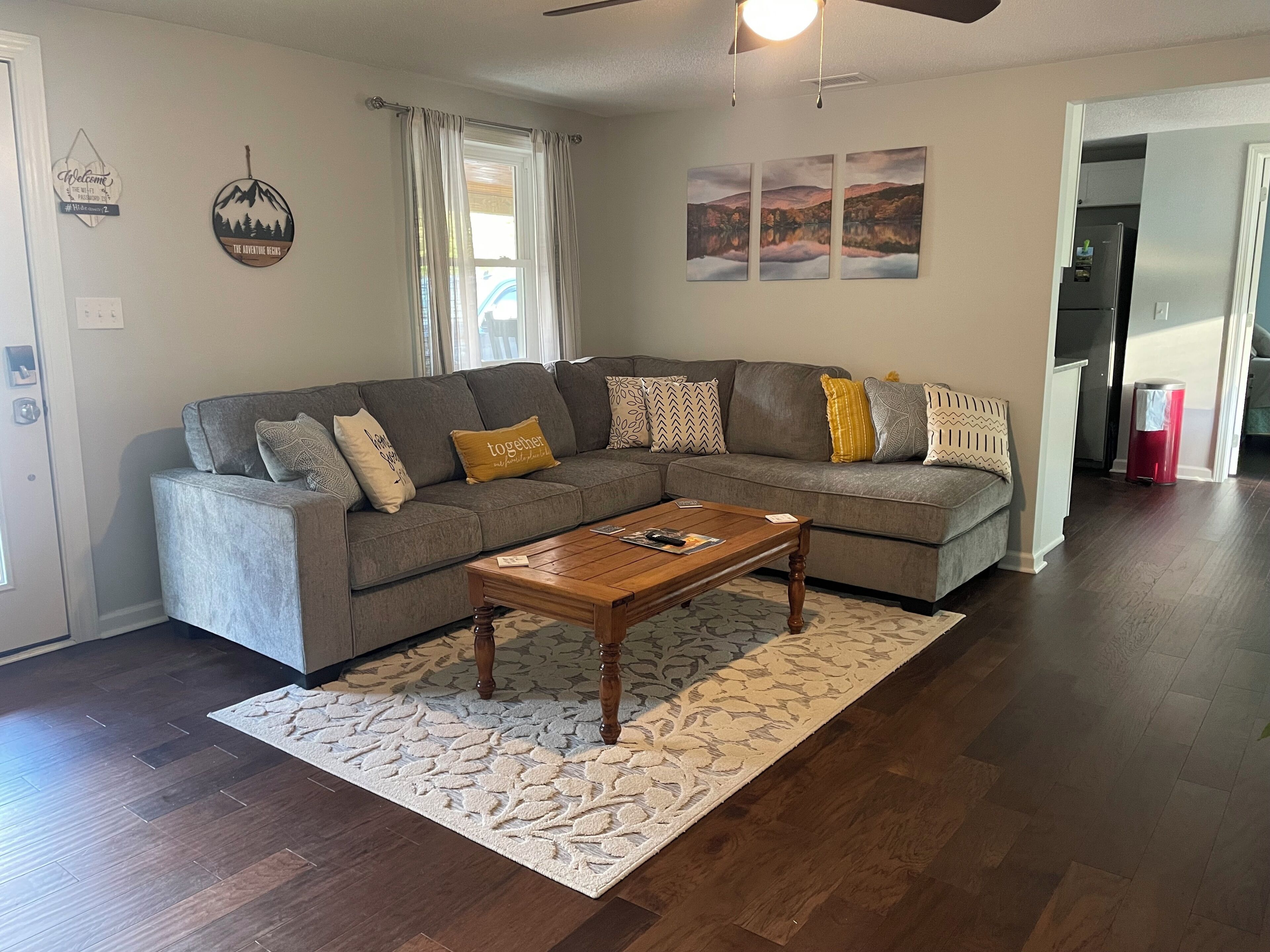 Crooked Creek Cottage, West Jefferson, NC. Only 30 minutes from AppState Stadium