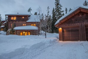Exterior - 4 Bedroom Ski-In-Ski-Out Big Sky Cabin (Big Sky)