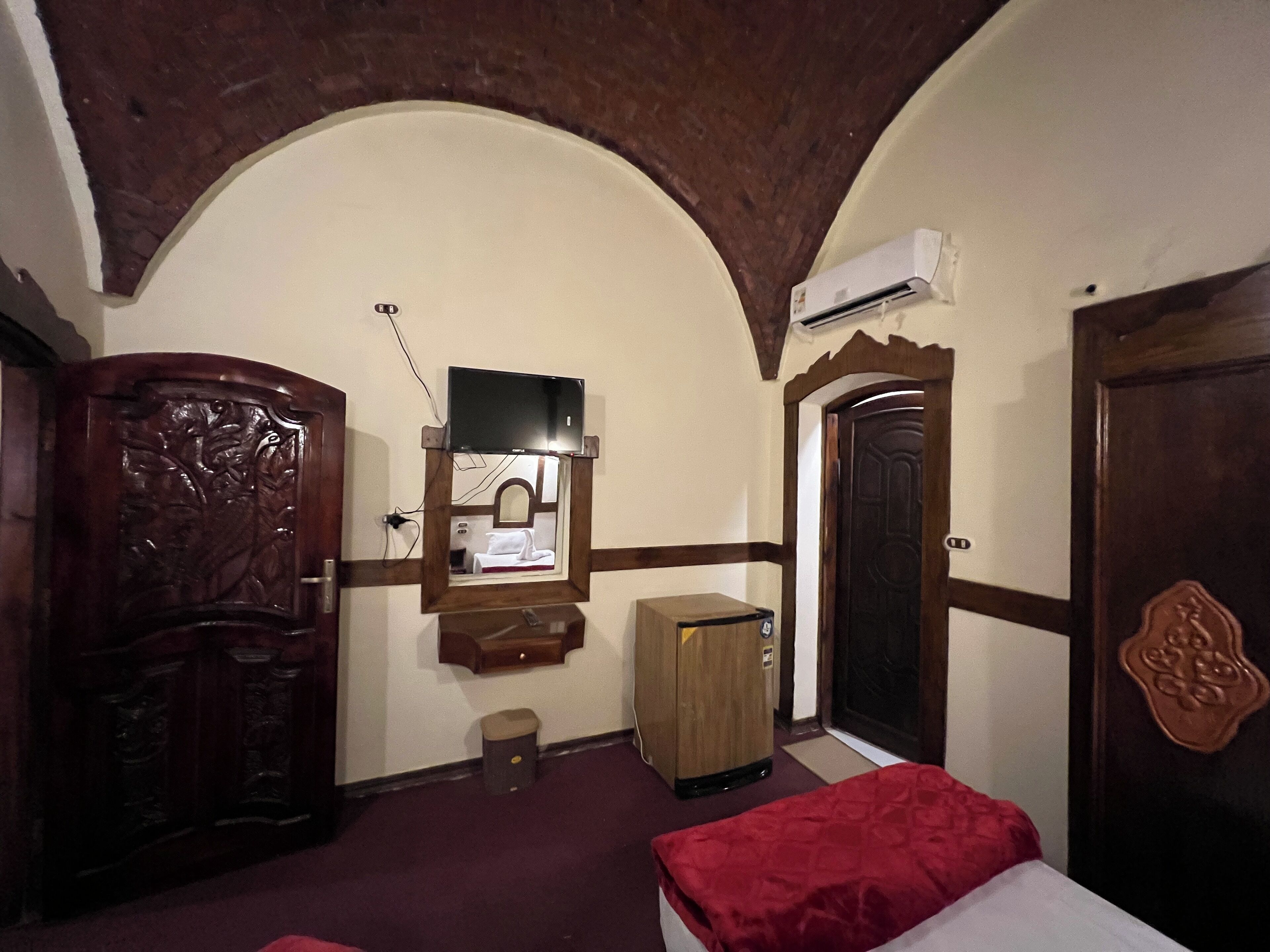 Photo - Elphardous Oasis Hotel