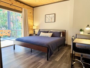 3 bedrooms, desk, iron/ironing board, travel cot - Luxury Mountain Getaway ⛰️ Walkout Balconies ⭐️Outdoor Fireplace ⭐️ Bigtime Hot Tub (Blue Ridge)