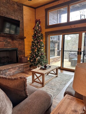 Smart TV, fireplace, video games