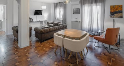 Oteses11 Amplitud-Confort-Tranquilidad en el centro de Baeza. Parking privado.