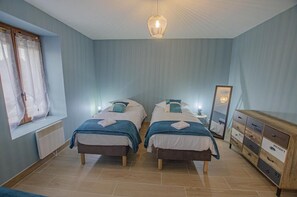 2 bedrooms, travel crib, free WiFi - Le Gîte du Château 2 - CRESPY LE NEUF (CRESPY LE NEUF)