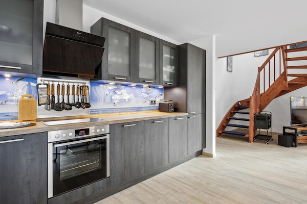 Réfrigérateur, plaque de cuisson, lave-vaisselle, cafetiÚre/bouilloire