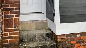 Exterior detail - Cupcake House: Cute and Cozy Getaway (Montgomery)
