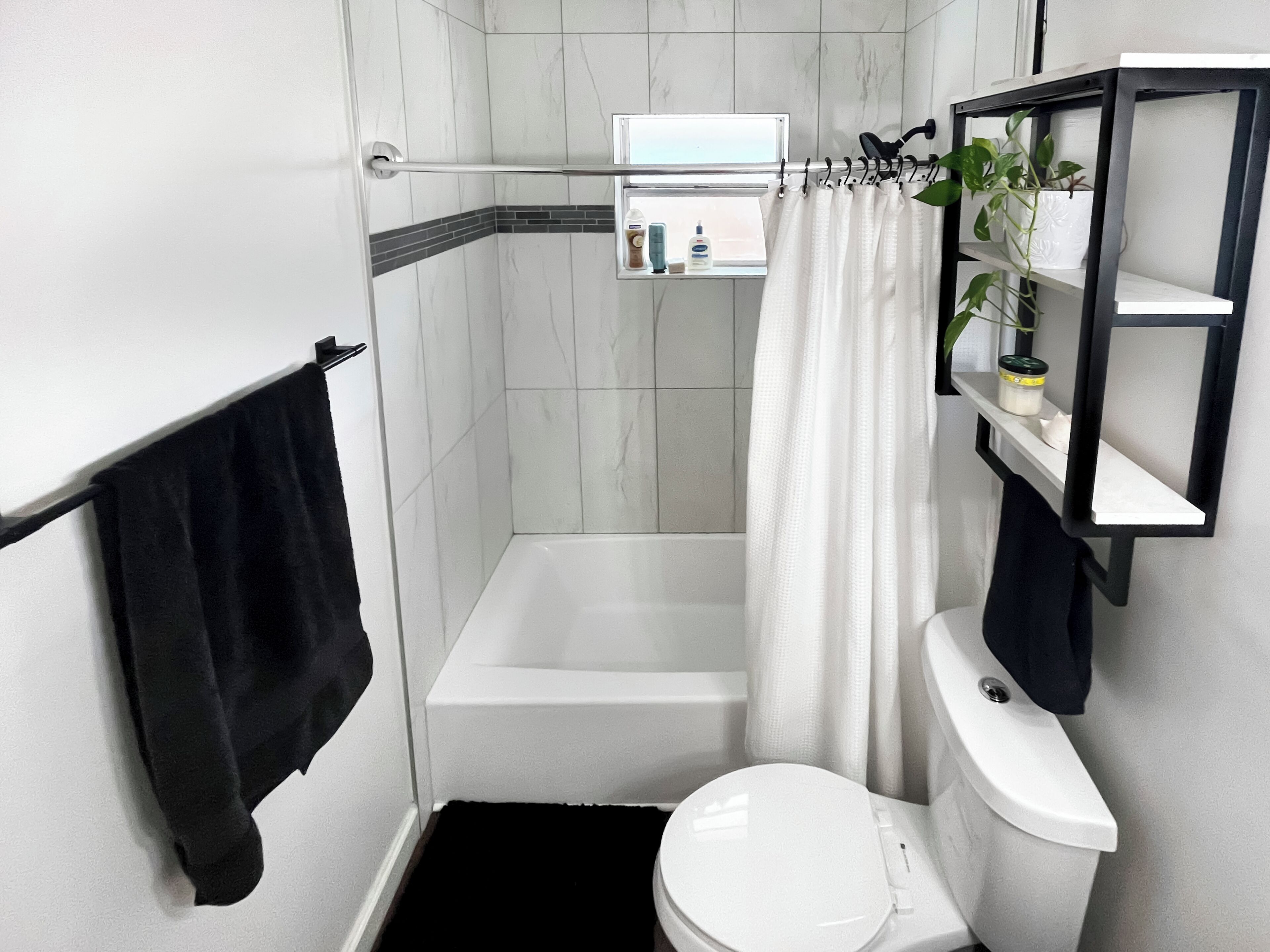 Handtücher, Seife, Toilettenpapier