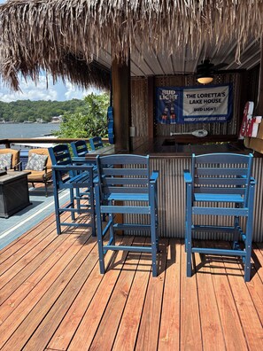 Bar (in der Unterkunft)