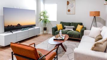 Smart TV, livros, monitores de computador