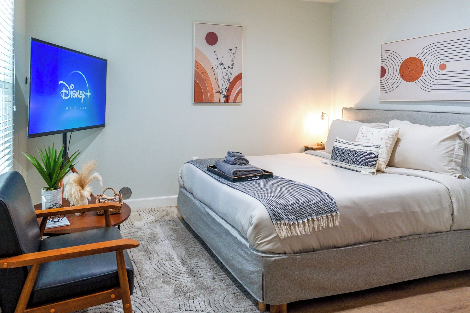 3 chambres, bureau, fer et planche à repasser, Wi-Fi gratuit