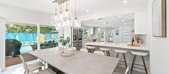 Villa Premium w/ Private Artificial Beach & Pool