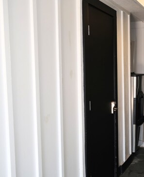 Access the ice machine through this convenient hallway.