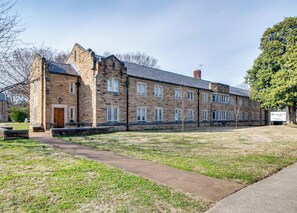 Exterior - Historic Converted Studio SPECTACULAR location (Nashville)