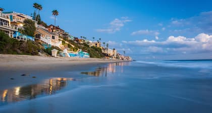 SH 1 Ocean View condo, walk to Main Beach