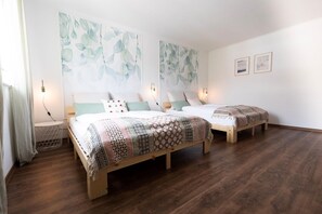 Unclassified image, 5 of 41, button