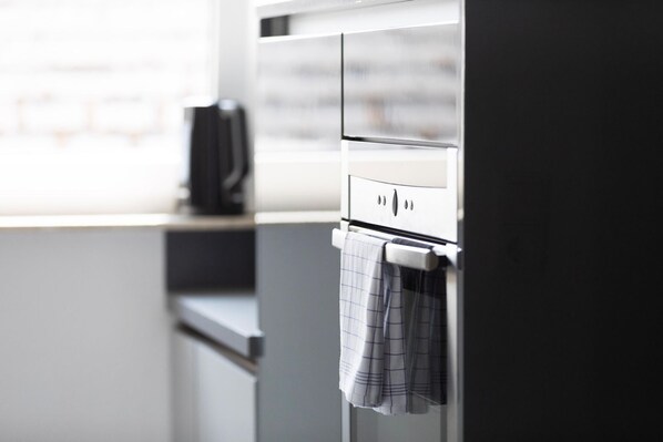 Unclassified image, 1 of 41, button