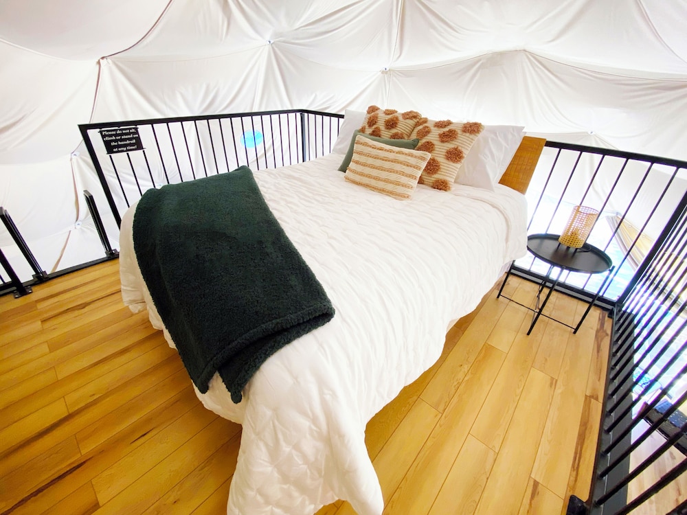 Luxury Geodome with Tons of Amenities The Tranquil Star Washington