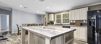 Beautiful Lakehouse - Near Lake - Cabin Feel - TX