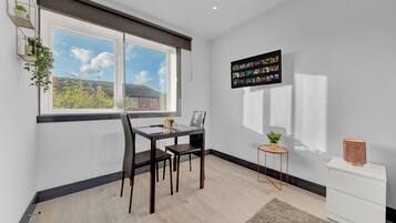 Studio | Dining