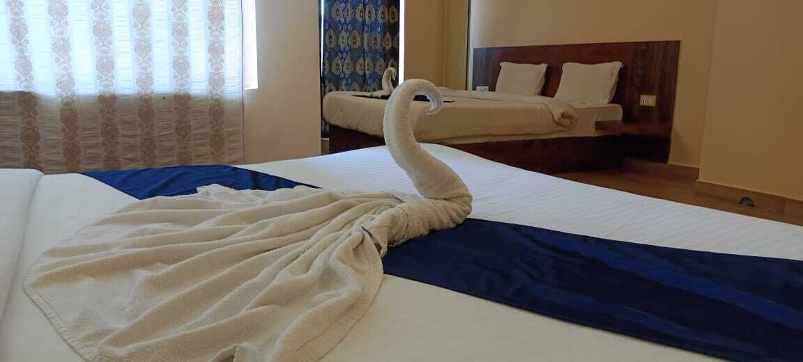 Superior Suite, 1 Queen Bed, Pool View | 1 bedroom