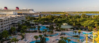 Relax at the beach in beautiful Cape Canaveral, FL 12/23-12/30/23 2 BR/ 2 BA