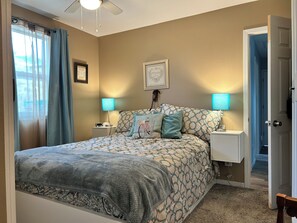 2 Schlafzimmer, Schreibtisch, WLAN, Bettwäsche