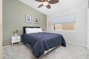 3 Schlafzimmer, Bügeleisen/Bügelbrett, WLAN, Bettwäsche