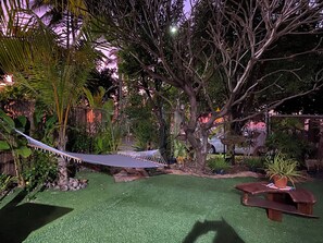 Property grounds - Beachside Tropical Paradise Magnetic Island NQ - Rustic Nth facing retreat (Horseshoe Bay)