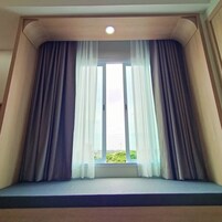 40-inch plasma TV with cable channels