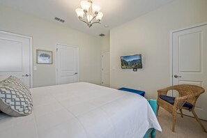4 Schlafzimmer, Bügeleisen/Bügelbrett, Reisekinderbett, WLAN