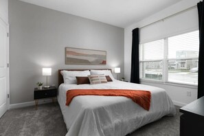 4 Schlafzimmer, Bügeleisen/Bügelbrett, Reisekinderbett, WLAN