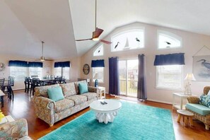 Smart TV, fireplace, DVD player, foosball - Semi Oceanfront Dog-Friendly House private Pool Hot Tub 6 BR (Rodanthe)