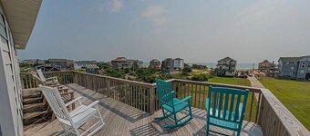 1-lot Oceanside 6 Bedroom Home, Pet Friendly, Private Pool, Private Beach Access