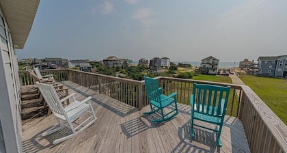 1-lot Oceanside 6 Bedroom Home, Pet Friendly, Private Pool, Private Beach Access