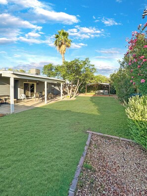 Exterior - The SCOTT on 2nd - Prime Old Town Scottsdale Home. Pet Friendly. (Scottsdale)