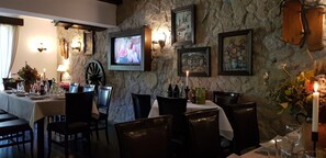 Restaurant - Casa Drumeţului (Savinesti)