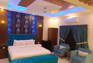 Deluxe Double Room | Soundproofing, iron/ironing board, free WiFi - Ocean Pearl Hotel (Karachi)