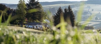 Gemütliches Chalet mit Außergewöhnlichem Panoramablick und Einladendem Ambiente