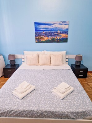 2 chambres, bureau, fer et planche à repasser, Wi-Fi gratuit