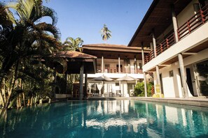 Piscina externa