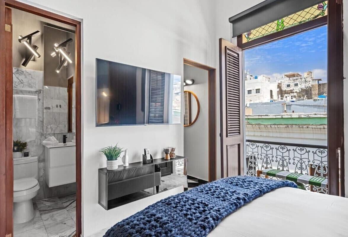 1 bedroom, iron/ironing board, travel crib, WiFi