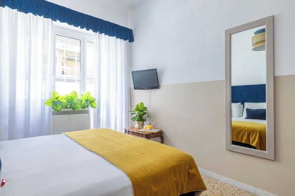 1 sovrum, skrivbord, strykjärn/strykbräda och gratis wi-fi