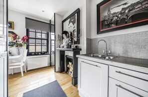 Apartment | Bathroom