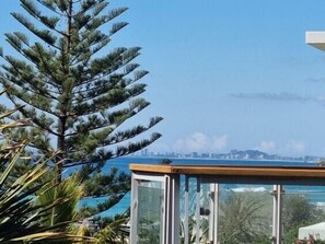 Property grounds - Beachside on Brakes! (Gold Coast)
