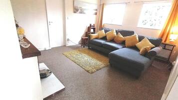 Cottage | Living area