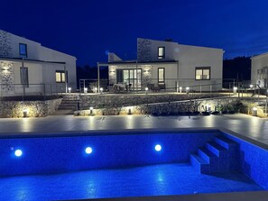 Exterior - jklfdsjlfkdsjjf (Pirgos Psilonerou)