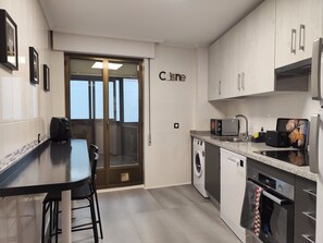 Fridge, microwave, oven, stovetop - Exclusive Apartment in the City Center of Salamanca (Salamanca)