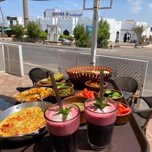 Daily continental breakfast for a fee